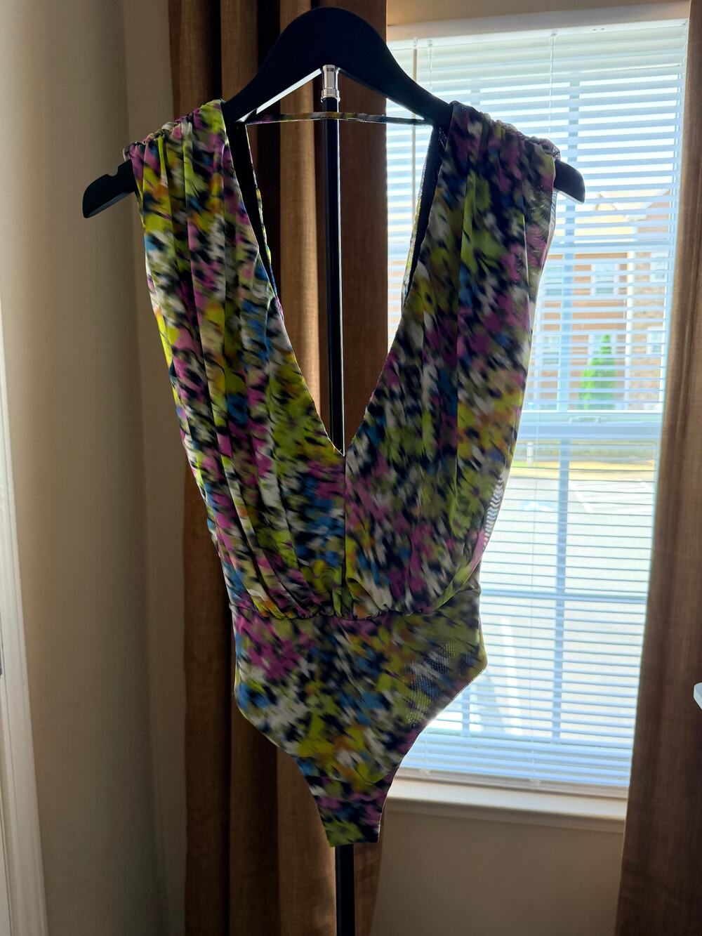 AFRM watercolor v plunge bodysuit euc XS